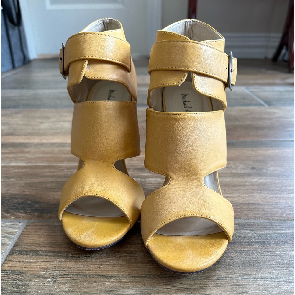 Michael Antonio Heels